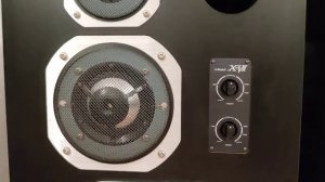 Сравнение звука акустики Coral X-Vll и Technics SB-6