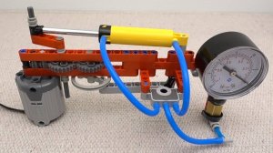 Вакуумный насос LEGO