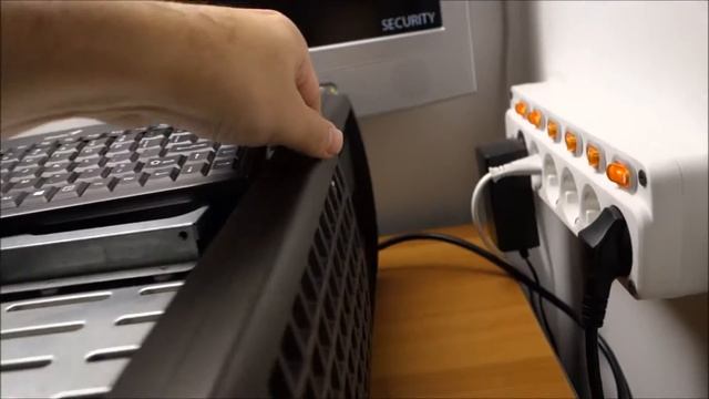 Taking a look at a SuperMicro i7 3820 server with a 1400W PSU bought from ebay смотреть онлайн