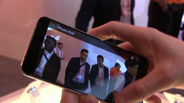 MWC 2016: Meizu Pro 5 Ubuntu Edition im Hands-on смотреть онлайн