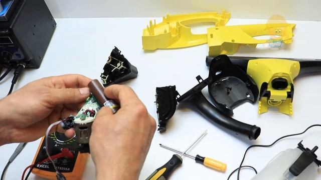 Kärcher Window Vac Repair / How To Open / Karcher Battery Replacement