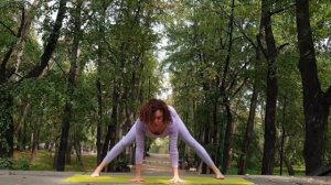 Утренняя йога-зарядка на 10 минут