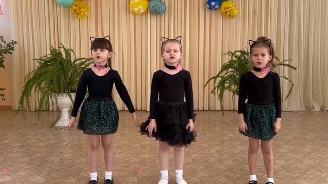 Ансамбль "Доремишки" - "Мусенька-лапуся" - Карпинск смотреть онлайн