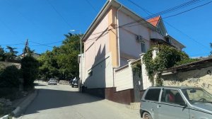 Ялта. Ленинградская, Ореховая, Рабочая ул. От Армянской церкви. 21.09.2024. Крым. Crimea. Yalta.