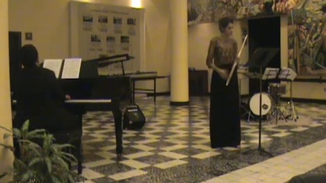 Sonata in E Minor for Flute and Piano - J. S. Bach (BWV 1034) смотреть онлайн