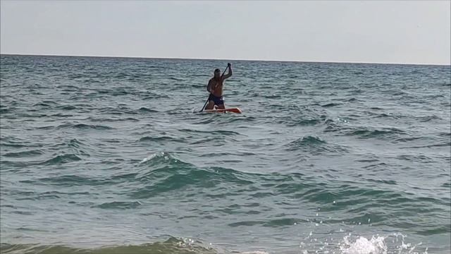 Продолжаем отдыхать на косе, игры детей и занятие для взрослых. смотреть онлайн