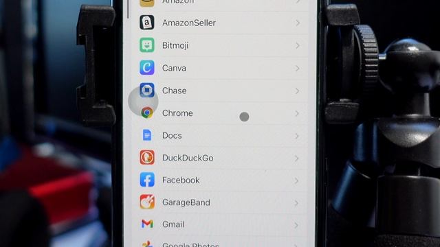 Google as Default Browser on iPhone смотреть онлайн