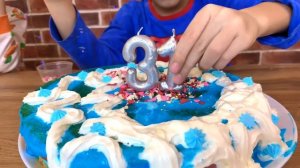 Руслан и Ростик делают  маме День Рождения | Скетч от Ромарики Плей | Pretend play для детей