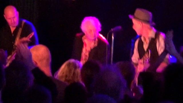 Per Persson - Tusen Dagar Härifrån @ Nalen Klubb, Stockholm - 2019-03-09 смотреть онлайн