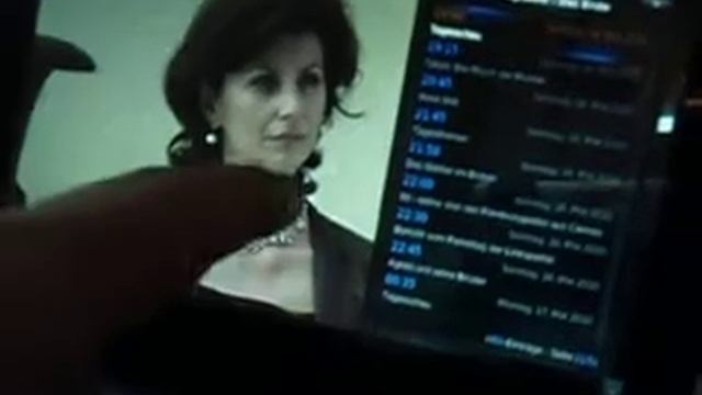 xbmc with LiveTV on the o2 Joggler смотреть онлайн