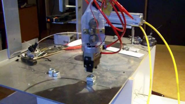 robot controlled by emc2 (linuxcnc) смотреть онлайн