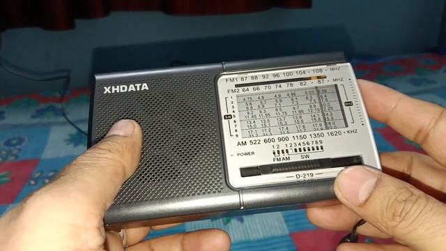 XHDATA D-219 Review In Kolkata At 11:24pm Shortwave Radio