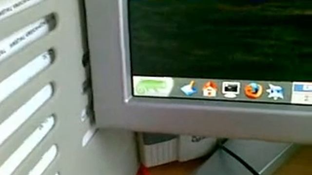Xinerama in openSUSE Linux 10.2 with Nightwish смотреть онлайн
