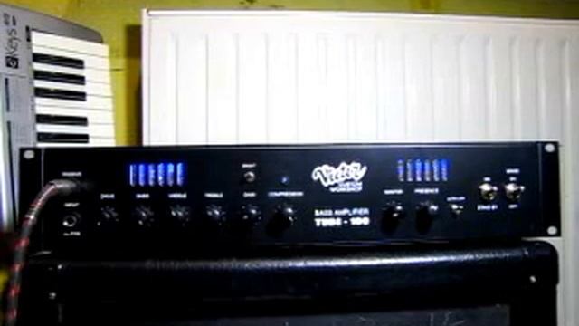 VICTOR CUSTOM TUBE 100 BASS AMPLIFIER смотреть онлайн