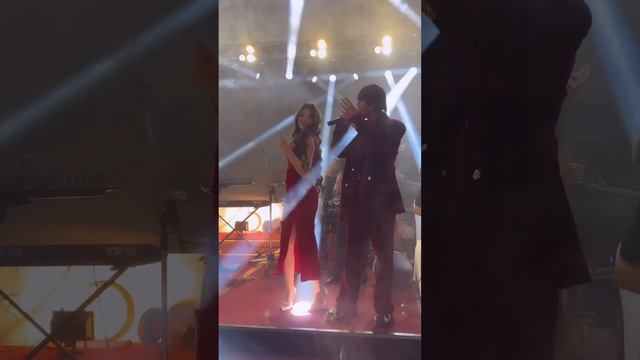 Xamdam Sobirov & Rayhon - qizil koylak | Хамдам Собиров & Райхон - Кизил куйлак #qizilkoylak смотреть онлайн