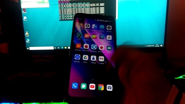 Oxygen OS Android 11 Review on Poco F1 смотреть онлайн
