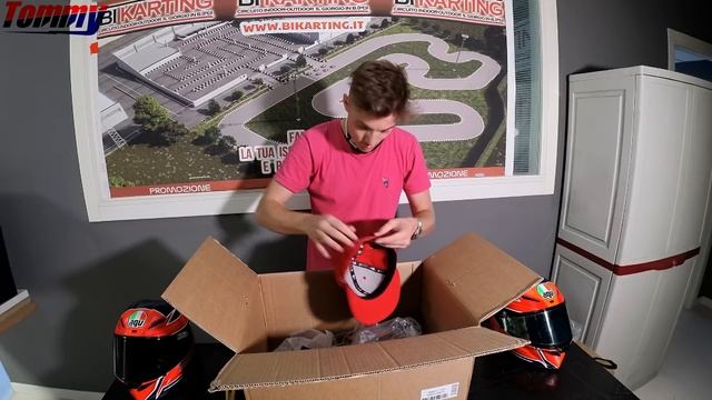 UNBOXING E PROVA NUOVO CASCO 2020!😍 смотреть онлайн