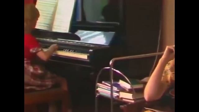 "Призываюсь весной" (1984). Реж. - Сергей Евлахишвили смотреть онлайн