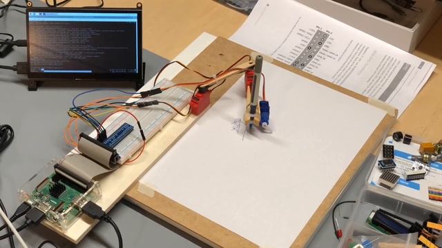 Brachiograph - simple yet "artistic" pen plotter :) смотреть онлайн