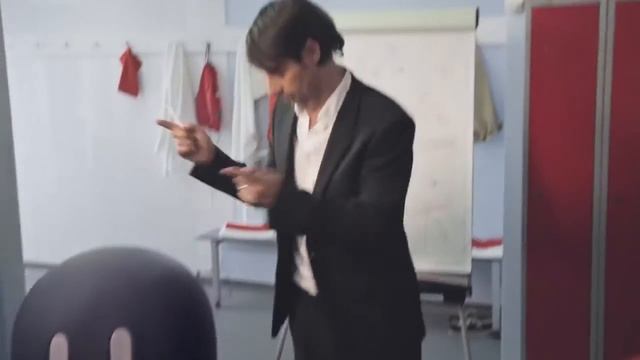 David Gardini Football Coach in LG Ultra HD TV w webOS™ Live Simple Tactics смотреть онлайн