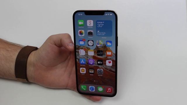 Unlock your iPhone with Apple Watch When Wearing a Mask! (iOS 14.5) смотреть онлайн