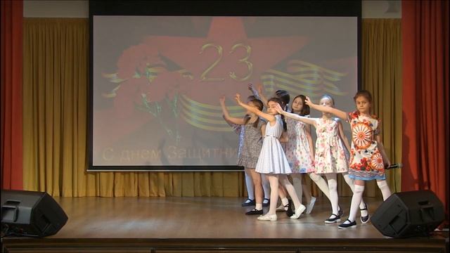 Фестиваль военной песни в начальных классах Ломоносовской школы-пансион смотреть онлайн