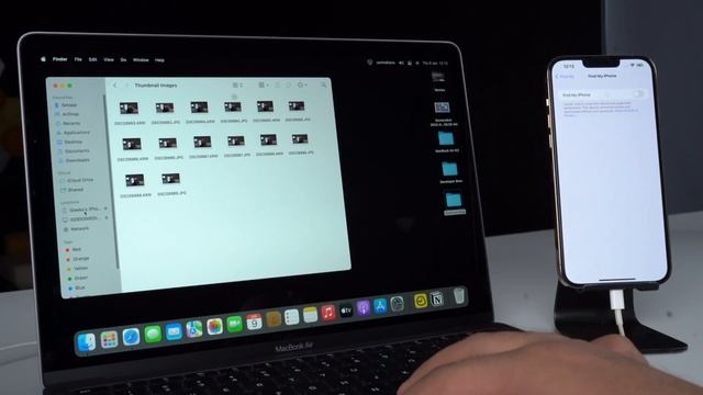 How To Downgrade iOS 16 to iOS 15 (Hindi) смотреть онлайн
