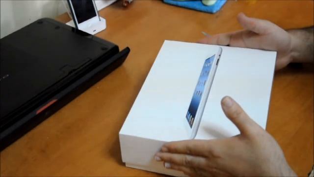 The New iPad Unboxing in Hebrew Part 1 : אנבוקסינג לאייפד החדש חלק ראשון смотреть онлайн