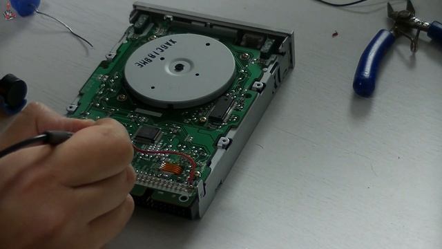 Convert a PC Floppy Drive to work on AMIGA | Easy Mod смотреть онлайн