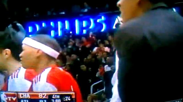 Josh Smith Posterizes Najara! DAAAAAAAAAMN смотреть онлайн