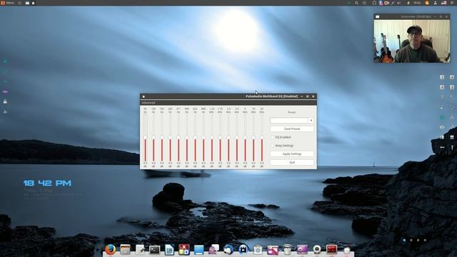 Voyager Linux Based on Ubuntu LTS 16.04 смотреть онлайн