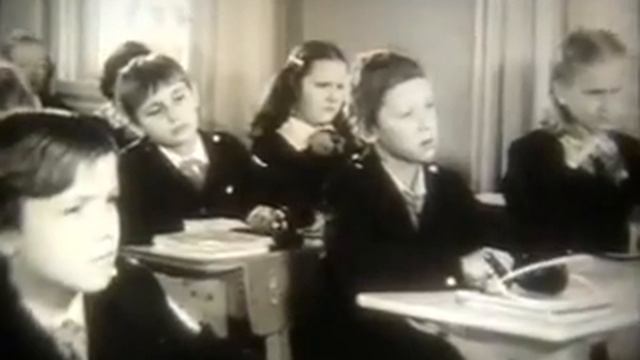 Foreign language education in the Soviet Union - FRANCAIS смотреть онлайн