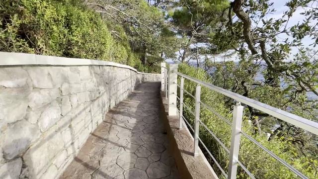 Санаторий Днепр, прогулка часть 1. 06.10.2024 г. Крым. ЮБК. Гаспра. смотреть онлайн