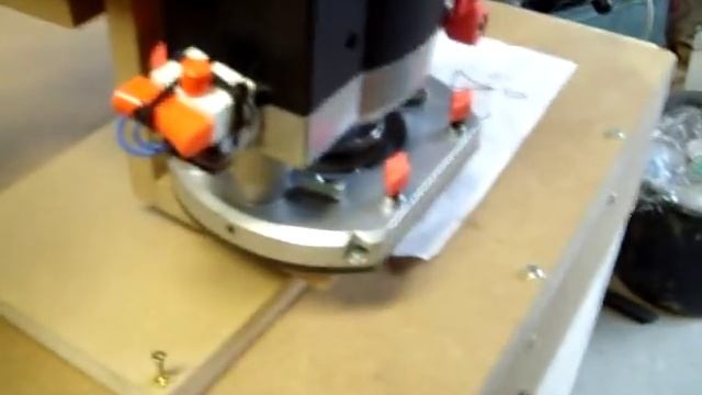 DIY CNC Basic Engraving Test (better quality) смотреть онлайн