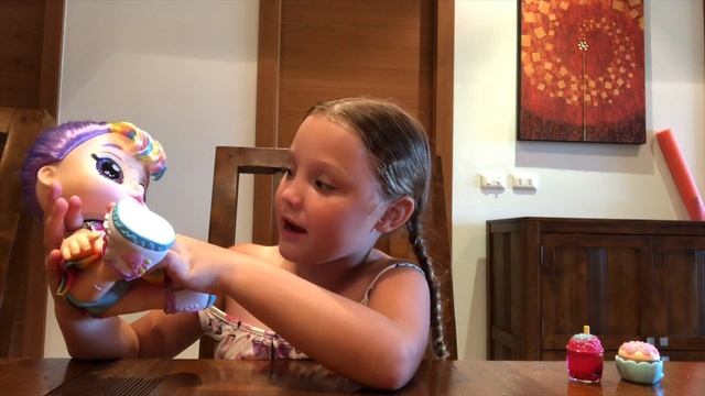 Unboxing My New Kindi Kids Doll | [Thailand] смотреть онлайн