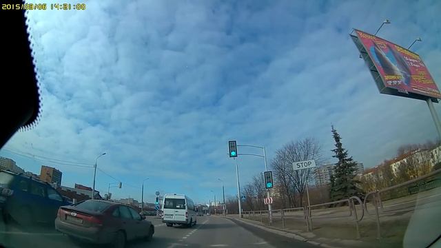 Грузовик теряет груз смотреть онлайн