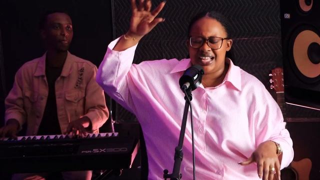 ALOHA Worship Session: MUTANGA BUGINGO ( IGISIRIMBA ) GIKUNDIRO Rehema смотреть онлайн