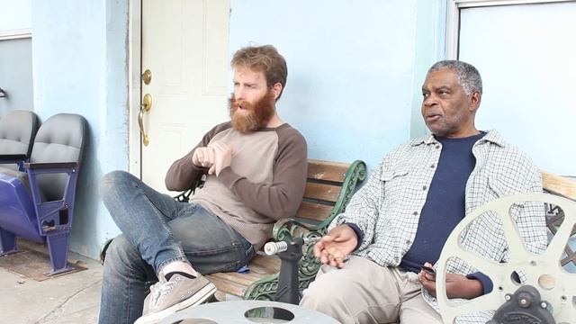 Gus & Travis Talk Film: Critics смотреть онлайн