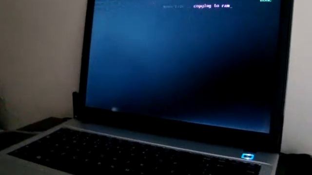 Grub2win iniciando o Puppy linux Tahr смотреть онлайн