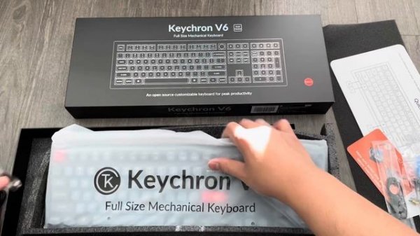 Keychron V6 Mechanical Keyboard Unboxing