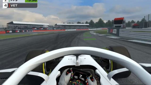 F1 Mobile Racing - British GP 2019 - Practice and Setup 1 / 1:22.44 (P.I. 940) смотреть онлайн