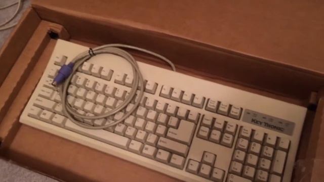Unicomp Classic-101 key keyboard review смотреть онлайн