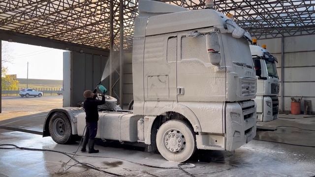 МОЙКА ГРУЗОВОГО АВТОМОБИЛЯ