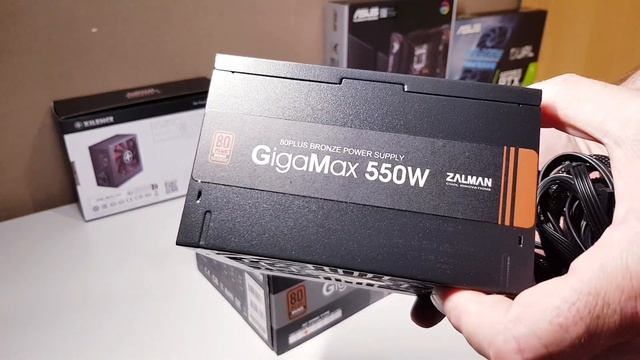 ZALMAN GigaMax 550W - Unboxing ZM550-GVII - 80PLUS BRONZE Power Supply