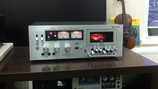 VICTOR KD-970SA ￥83,800(1976年頃) смотреть онлайн