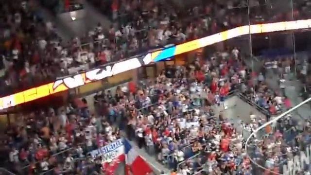 Adler Mannheim vs. Slavai Praga end of game brawl смотреть онлайн