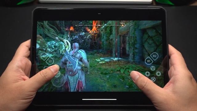 God of War Ragnarok On iPad Pro смотреть онлайн