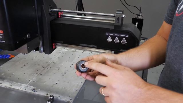 MR-1 CNC Mill Assembly Tutorial: Loading a Tool into the MR-1 Spindle смотреть онлайн