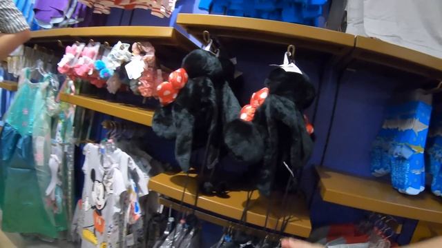 Disney Character Warehouse Shopping & HAUL - My First Visit 6/30/18 смотреть онлайн