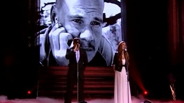 Анна Седокова и Виктор Логинов - Опустела без тебя земля [Две звезды 2010] смотреть онлайн